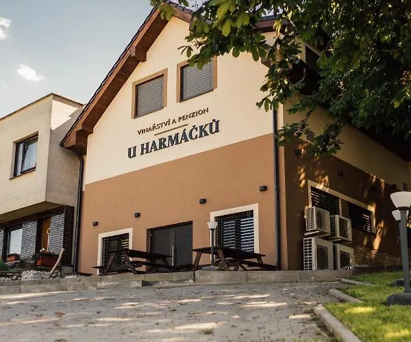 U Harmáčků Penzion 3*